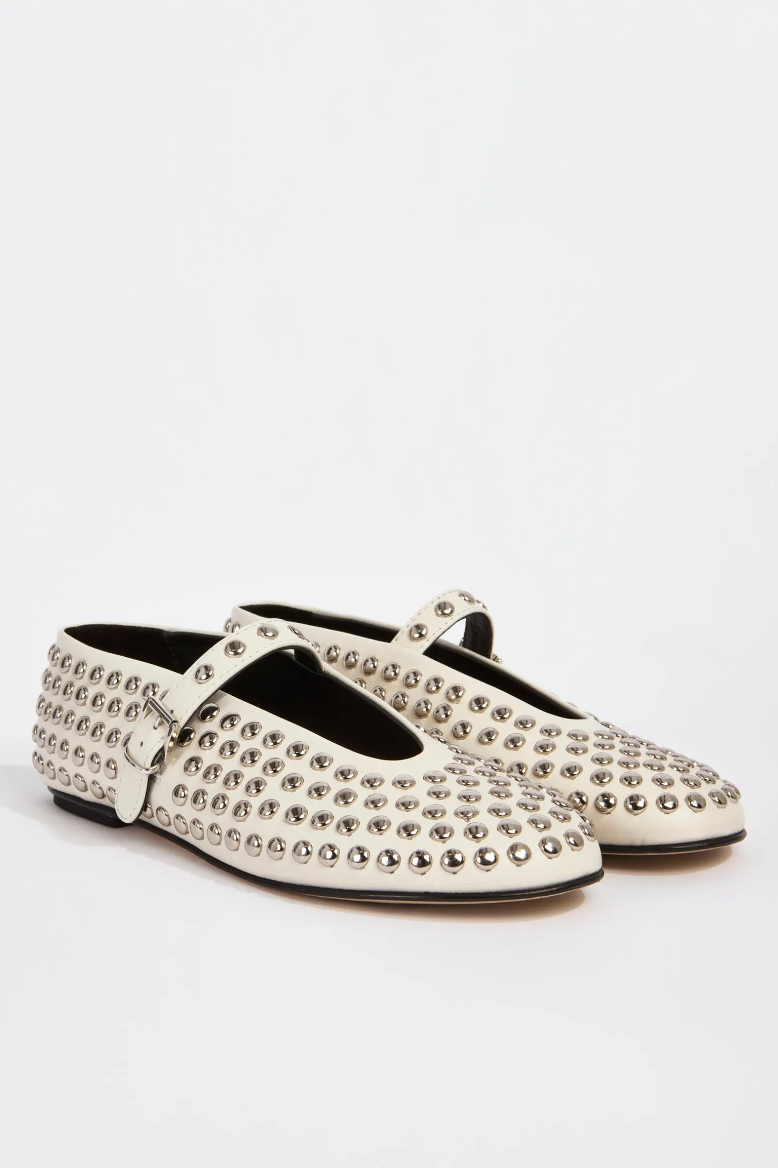 BALLERINE AVEC CLOUS
