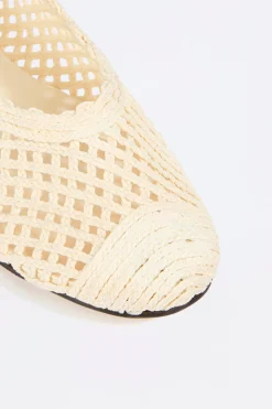 BALLERINE EN MACRAMÃ