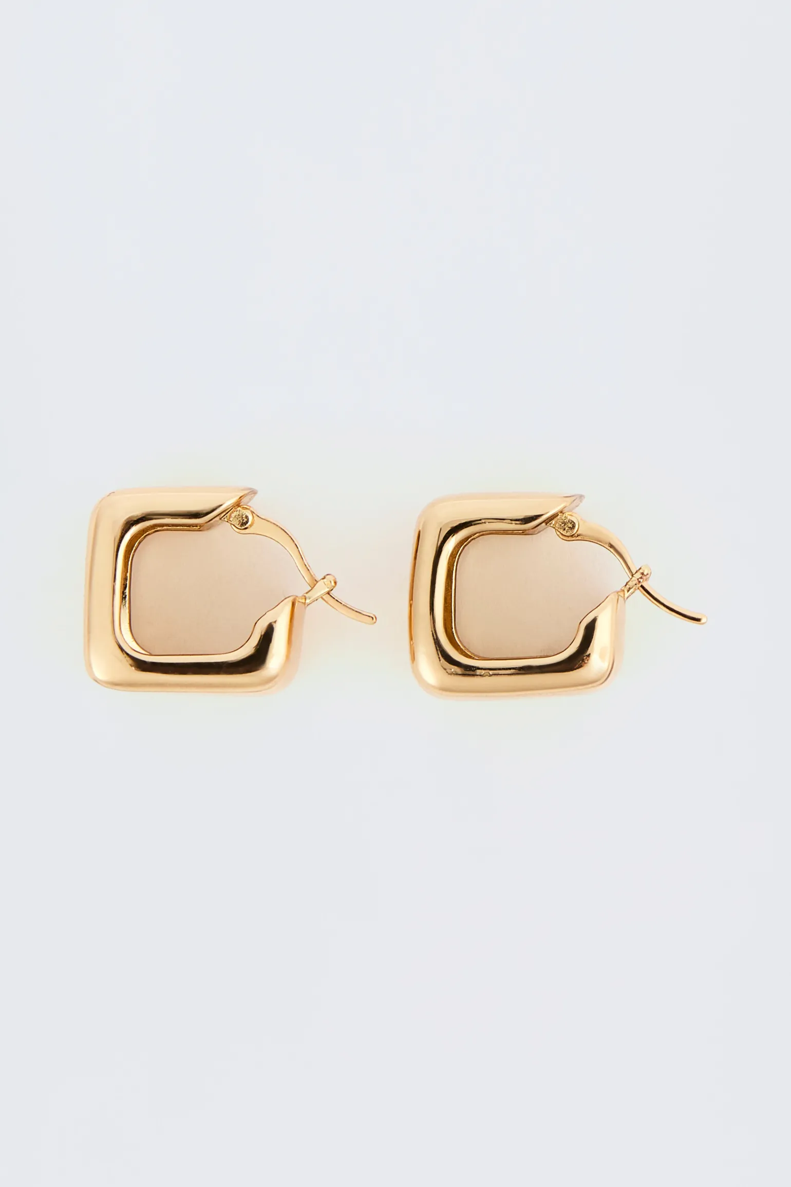 BOUCLES DâOREILLES CUBE