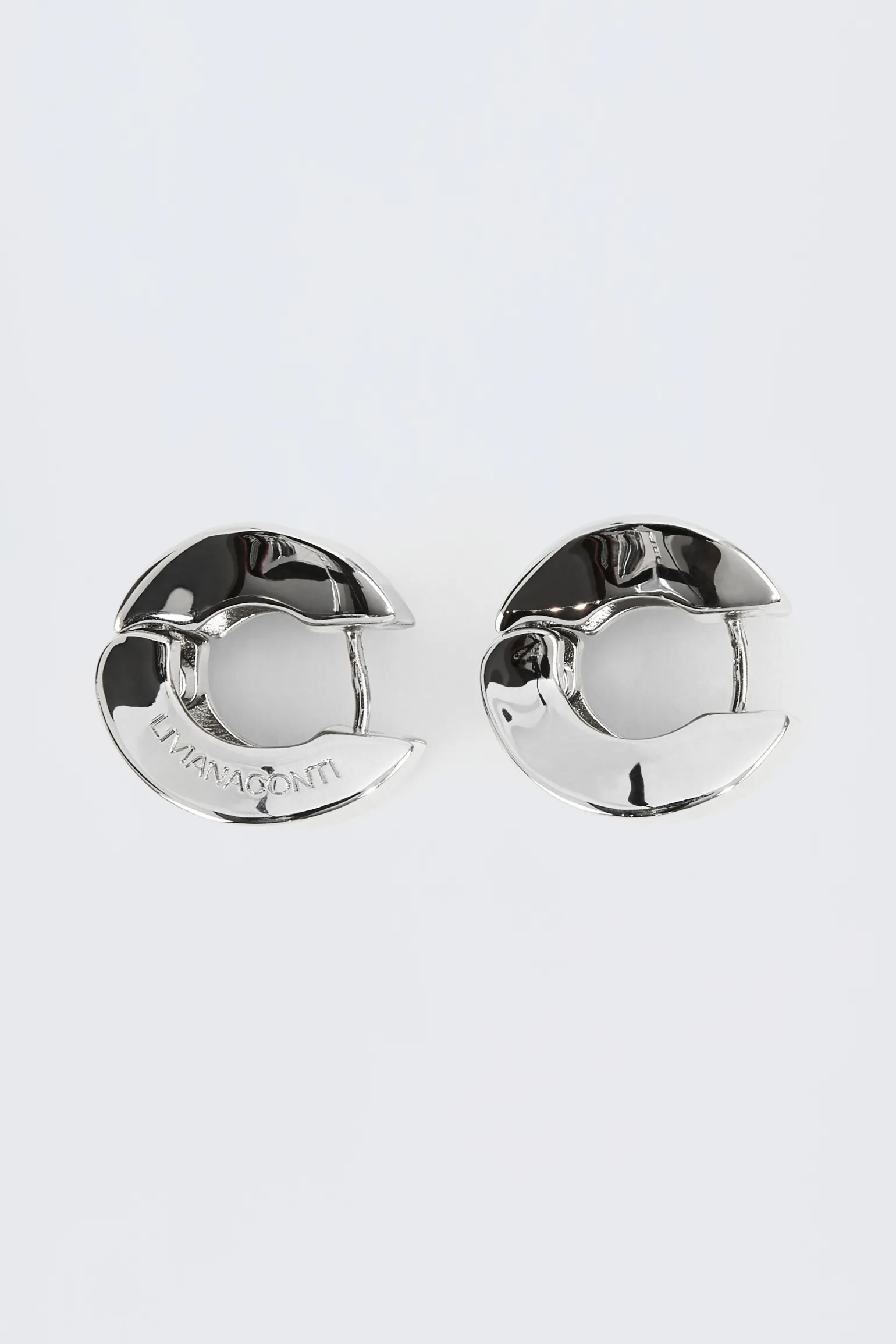 BOUCLES DâOREILLES SCULPTURALES