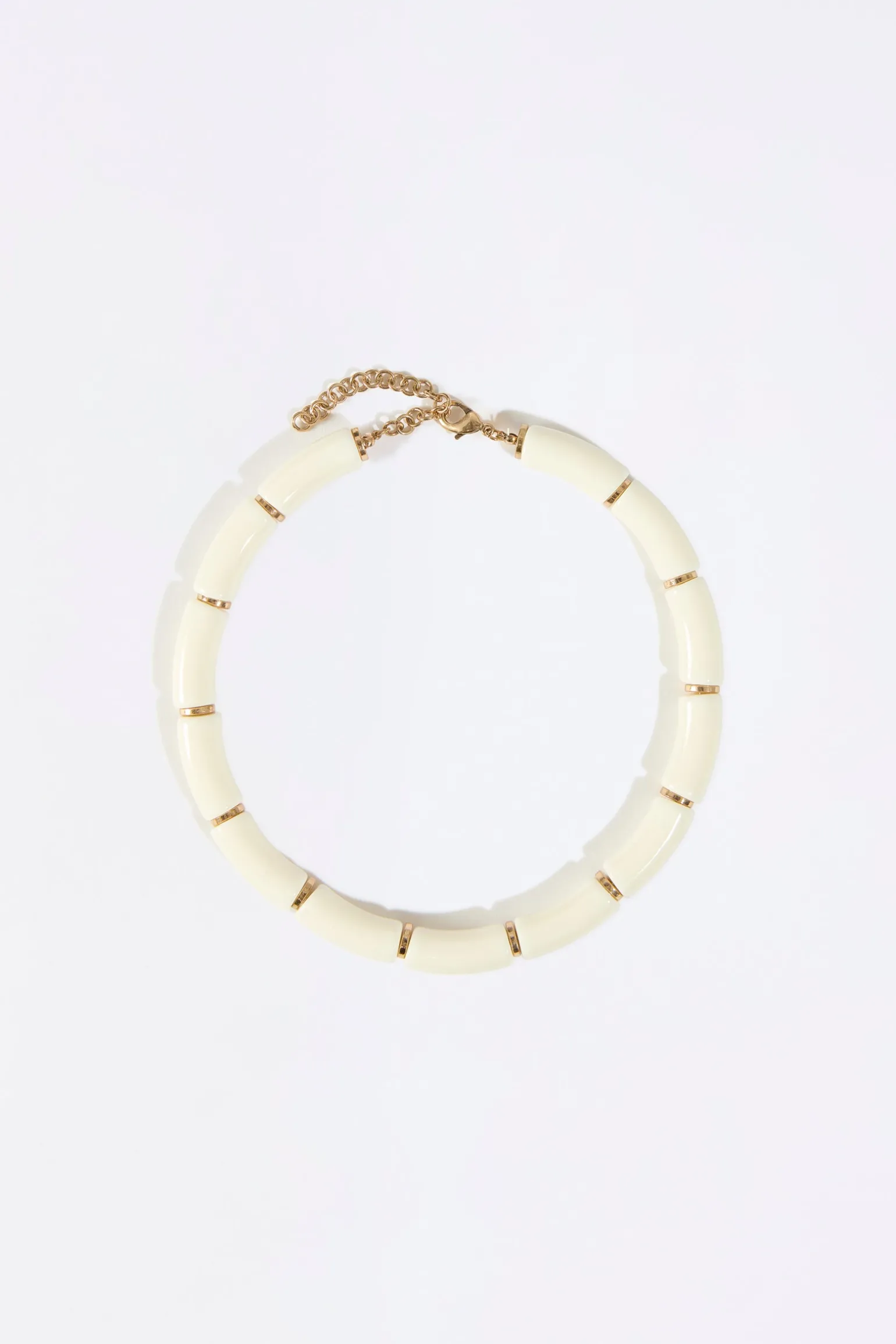 COLLIER RAS DU COU