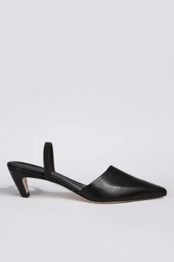 ESCARPIN Ã LA FORME ÃLANCÃE