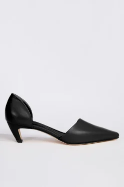ESCARPIN Ã LA FORME ÃLANCÃE