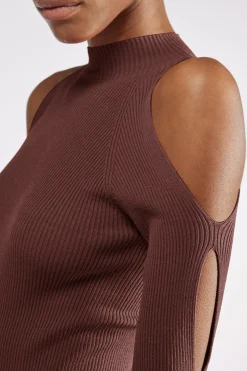 PULL AVEC DÃCOUPES
