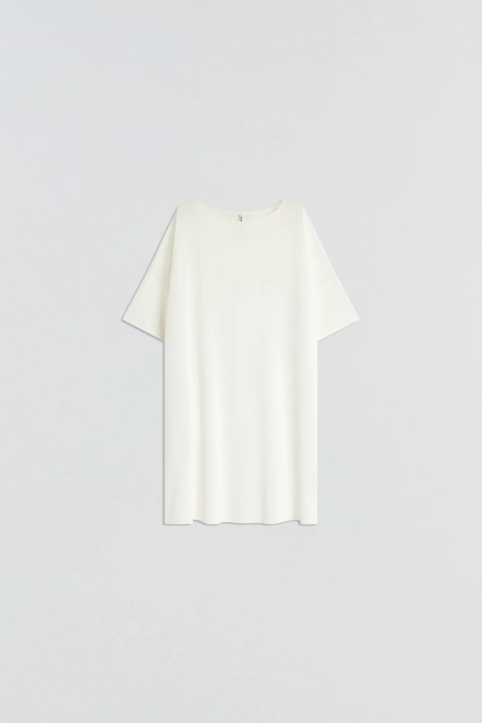 ROBE Ã MANCHES COURTES