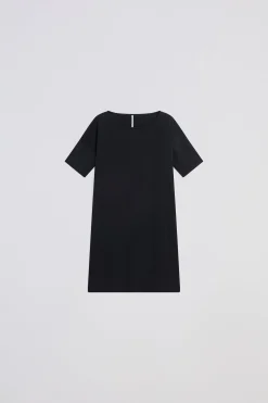 ROBE Ã MANCHES COURTES