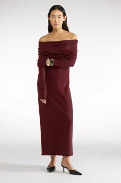 ROBE AUX ÃPAULES DÃNUDÃES