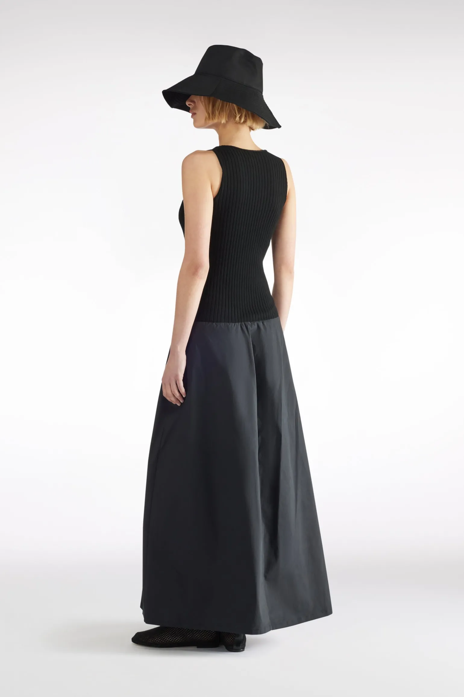 ROBE AVEC CORSAGE TRICOTÃ