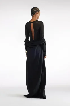 ROBE AVEC DÃTAILS EN TRANSPARENCE