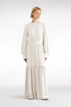 ROBE LONGUE Ã VOLANTS