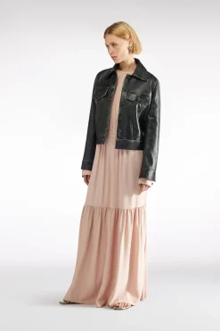ROBE LONGUE Ã VOLANTS