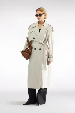 TRENCH EN NYLON Ã MÃMOIRE DE FORME